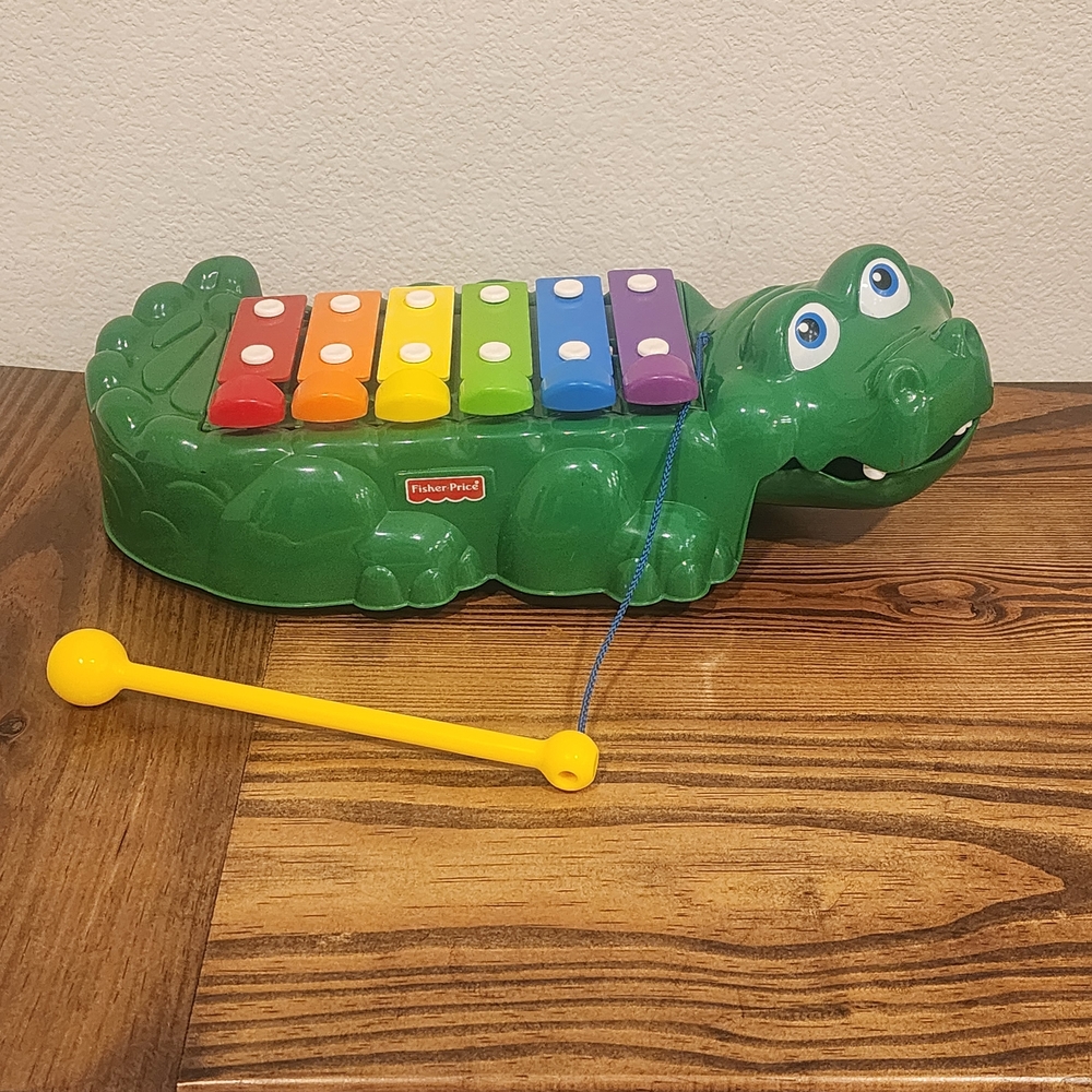 VINTAGE Fisher-Price 2-in-1 Crocodile Keys Musical Pull Toy Vintage